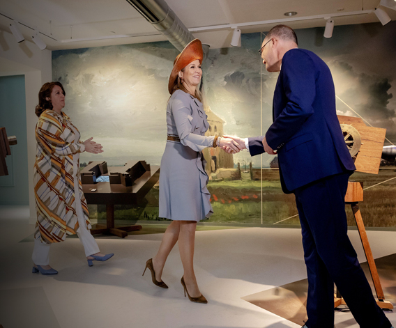 van-gogh-village-nuenen-opening